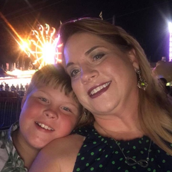 Meet your Posher, Renee - Picture 7 of 7